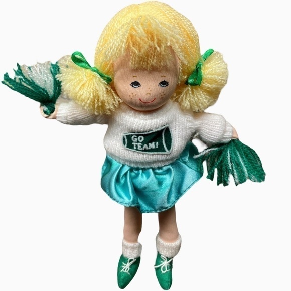 Vintage Russ Berrie Cheerleader Doll Blonde Hair Green White Hanging Plush 7” - Picture 4 of 12